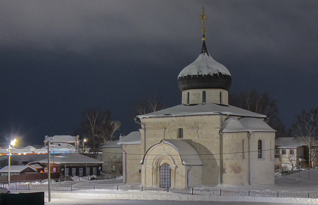 Георгиевский собор в Юрьеве-Польском. Ночное фото