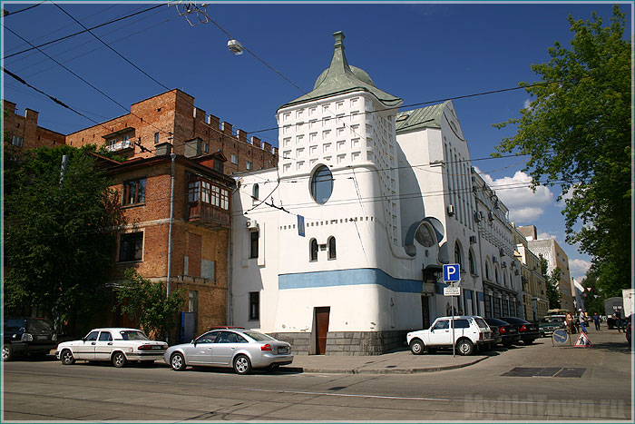 Большая Печерская улица в Нижнем Новгороде. Фото