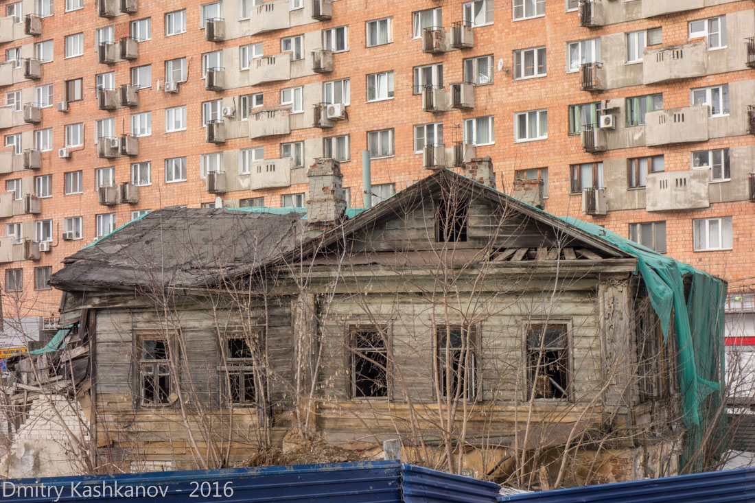 Развалины дома 139 по улице Горького в Нижнем Новгороде. Фото 2016 года