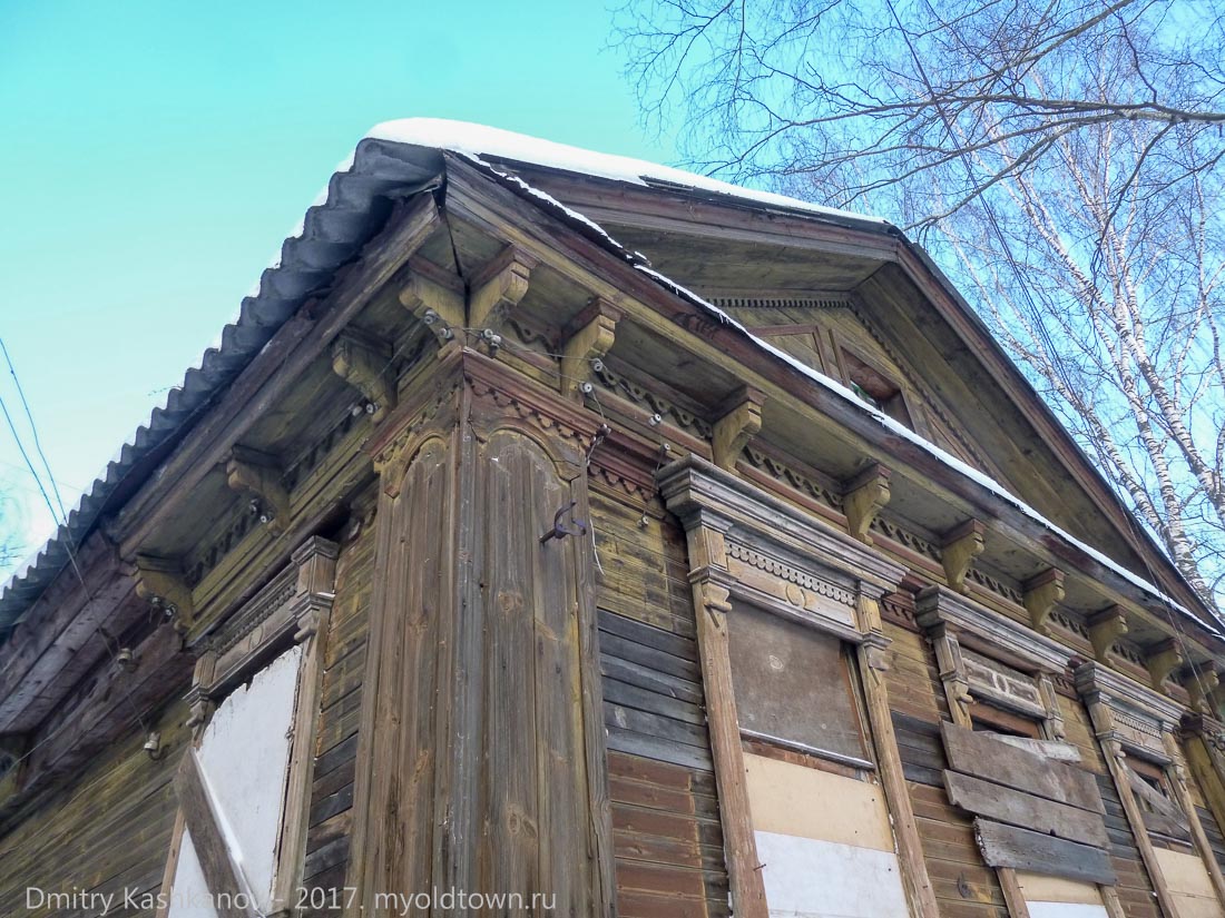 Наличники. Резьба по дереву. Старые дома в Нижнем Новгороде