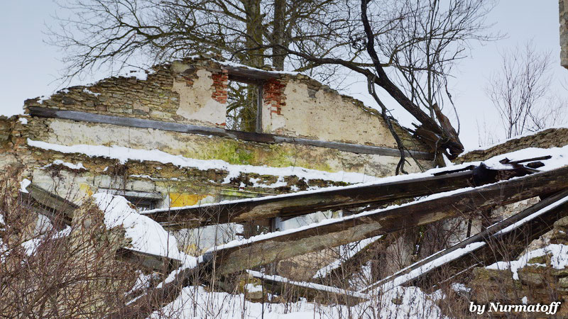 Фотографии разрушенной мельницы. Псков. Неелово
