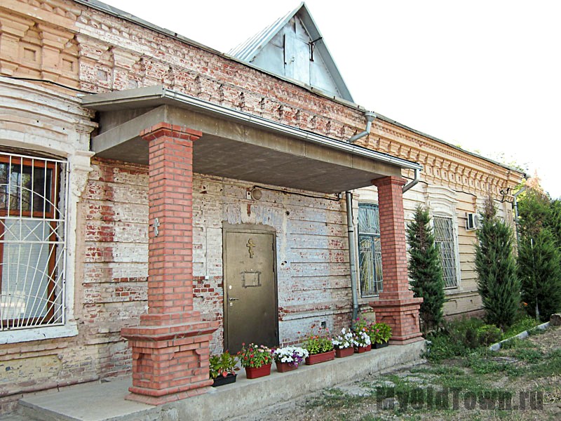Улица Козловская дом 43А. Дом причта при Крестовоздвиженской церкви. Фото Волгограда