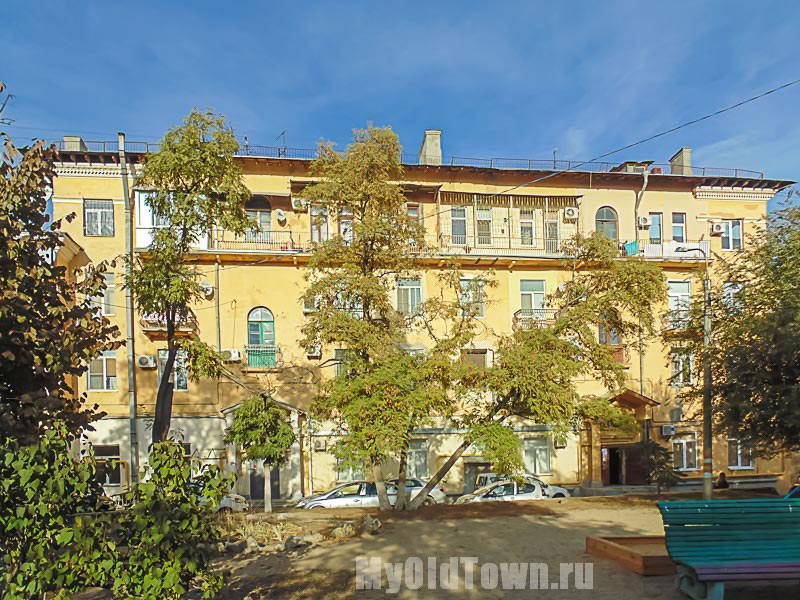 Улица Мира, дом 26. Вид со двора. Фото Волгограда