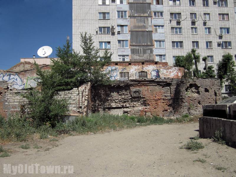 Улица Огарева, дом 20. Вид со двора. Фото Волгограда