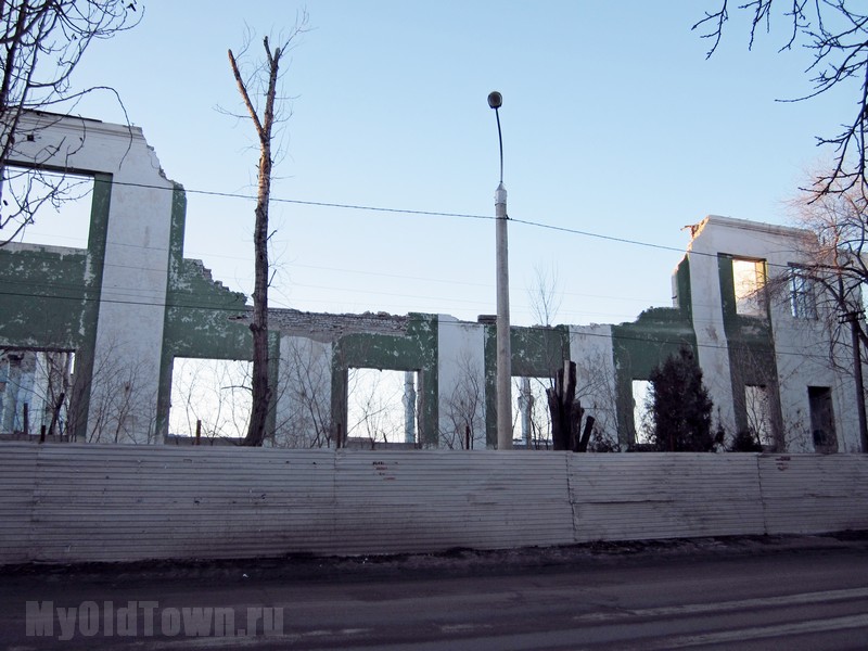 Улица Профсоюзная. Завод медоборудования. Фото Волгограда