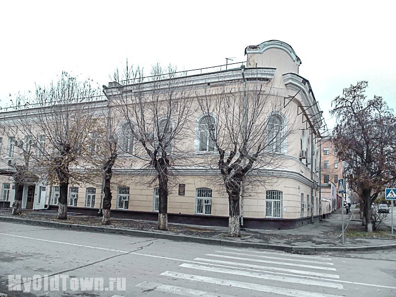 Первая женская гимназия (Мариинская) в Царицыне. Фото Волгограда