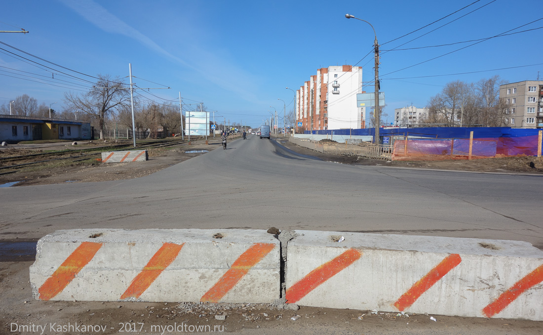 Участок Молодежного от 52 квартала до Петряевки закрыт на реконструкцию