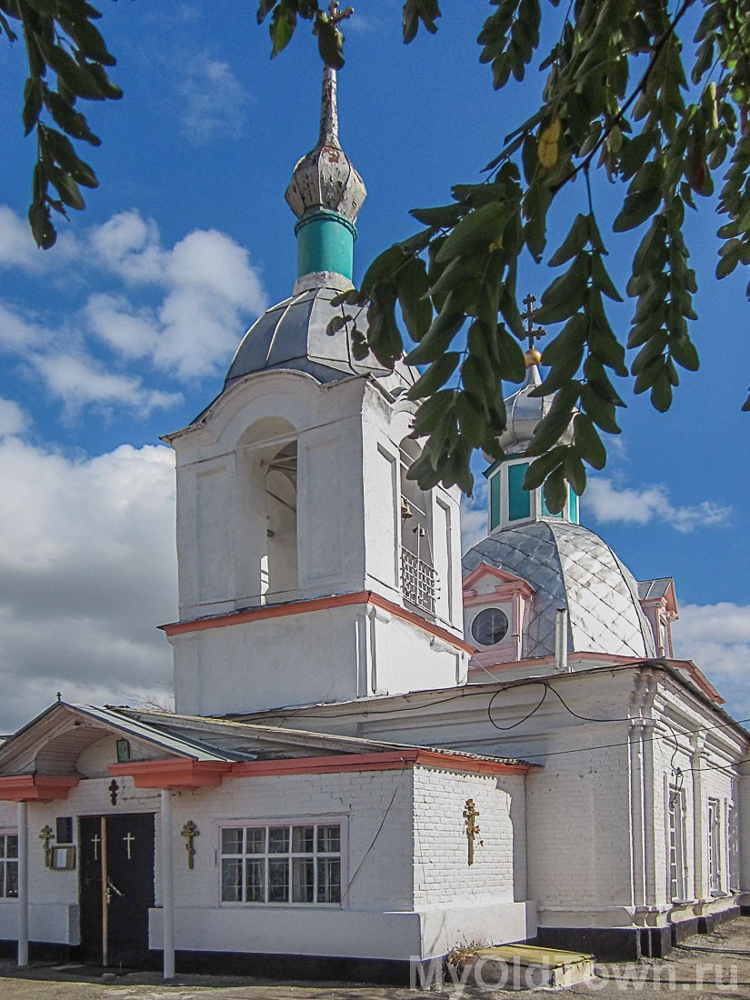 Церковь Петра и Павла в селе Черный Яр. Фото 