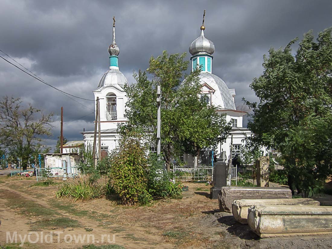 Церковь Петра и Павла в селе Черный Яр. Фото 