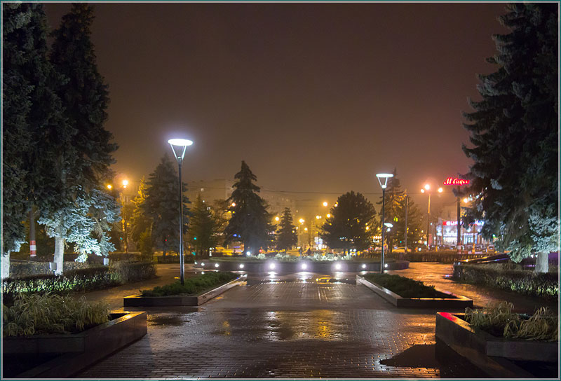 Площадь Киселева. Подсветка. Вечернее фото. Нижний Новгород